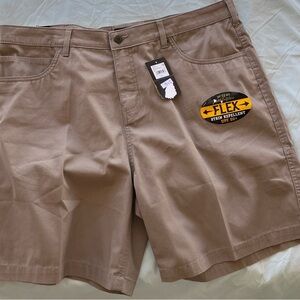Noble Outfitters Flex Women’s canvas cargo Size 18 Tan Shorts New